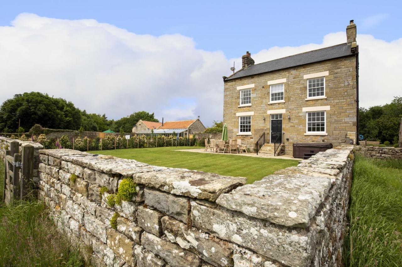 Thirley Cotes Farm Cottages Scarborough Exterior photo